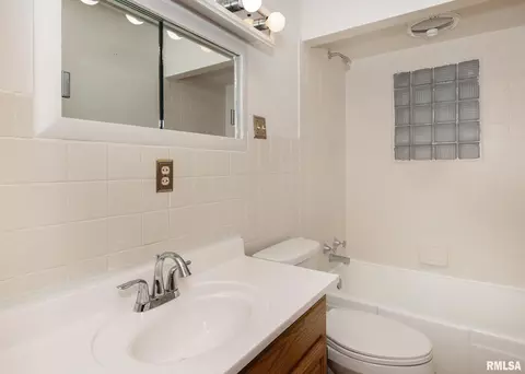 1012 54th St, Moline, IL 61265 photo 19
