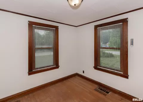 1012 54th St, Moline, IL 61265 photo 16