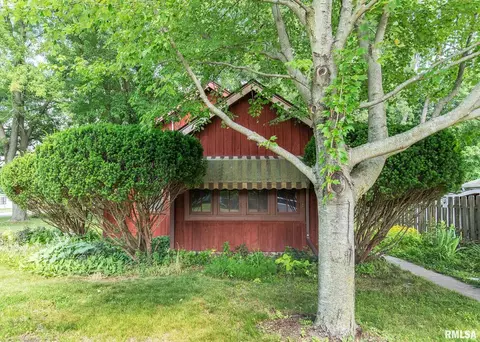 1012 54th St, Moline, IL 61265 photo 2