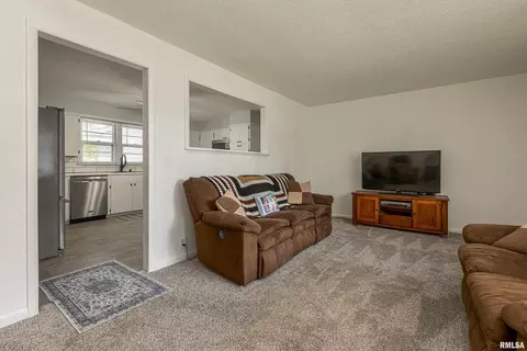 508 S 24th St, Herrin, IL 62948 photo 2