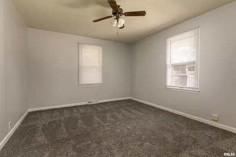 508 S 24th St, Herrin, IL 62948 photo 8