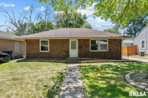 1206 N Lincoln Ave, Davenport, IA 52804