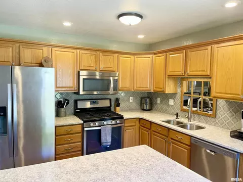 1752 Shutters St, Thomson, IL 61285 photo 10