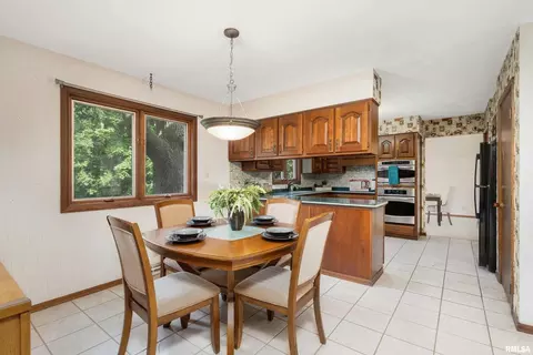 3410 8th St, Moline, IL 61265 photo 17