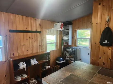 104 North St, Augusta, IL 62311 photo 9