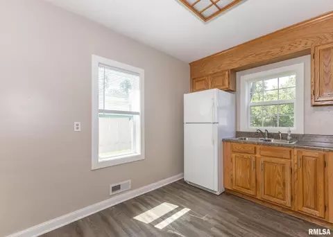 337 28th Ave, Moline, IL 61265 photo 9