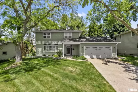 2650 W 35th St, Davenport, IA 52806