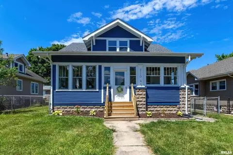2110 N Division St, Davenport, IA 52804