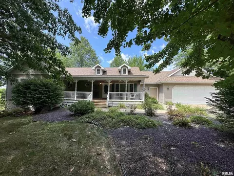 3811 Kochs Ln, Quincy, IL 62301
