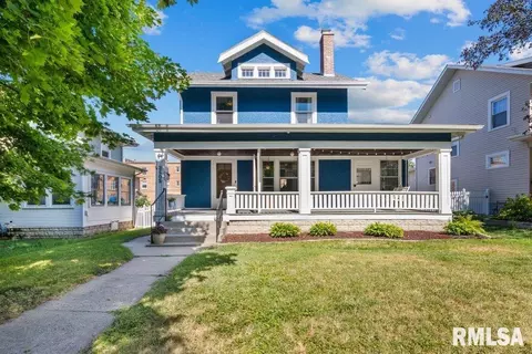 2505 Ripley St, Davenport, IA 52803