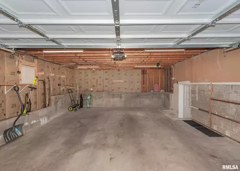 331 16th Ave, Moline, IL 61265 photo 27