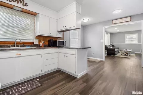 100 S 20th St, Herrin, IL 62948 photo 9
