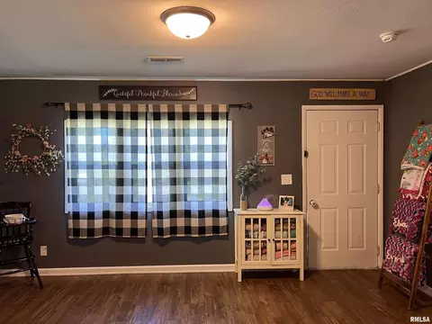 504 Summer St, Hannibal, MO 63401 photo 3