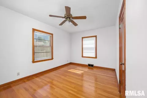 1922 8th St, Moline, IL 61265 photo 13
