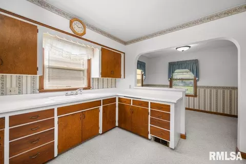 1922 8th St, Moline, IL 61265 photo 8