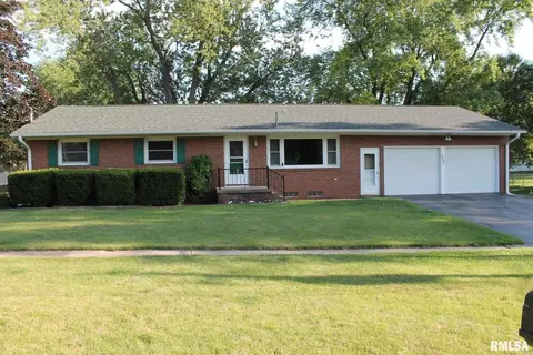 303 W Center St, Atkinson, IL 61235