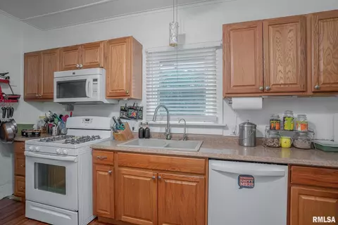 1639 24th Ave, Moline, IL 61265 photo 8