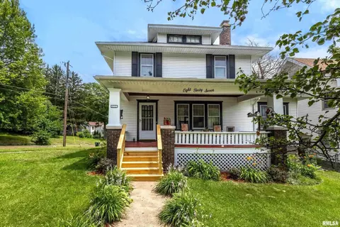 847 College Ave, Davenport, IA 52803