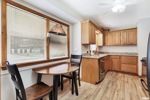 3500 19th Ave, Moline, IL 61265 photo 10