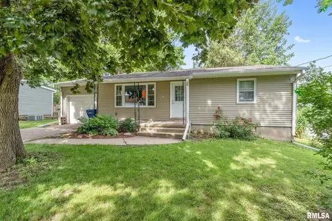 507 SW 3rd Ave, Aledo, IL 61231