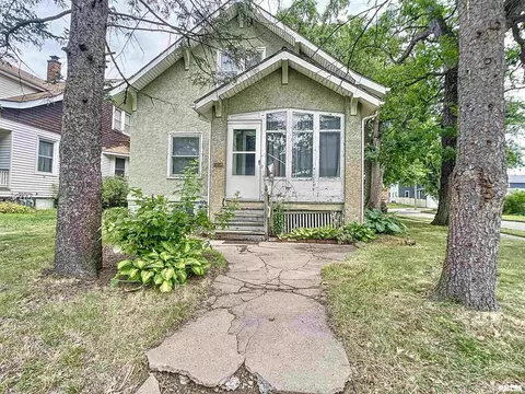 1549 29 12 St, Rock Island, IL 61201