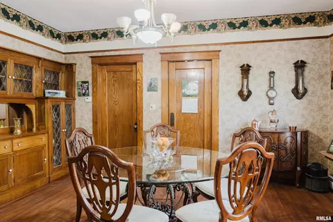 211 N Victor St, Christopher, IL 62822 photo 10