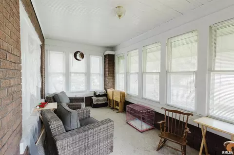 211 N Victor St, Christopher, IL 62822 photo 20