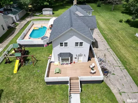 728 NW 3rd Ave, Galva, IL 61434