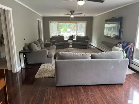728 NW 3rd Ave, Galva, IL 61434 photo 9