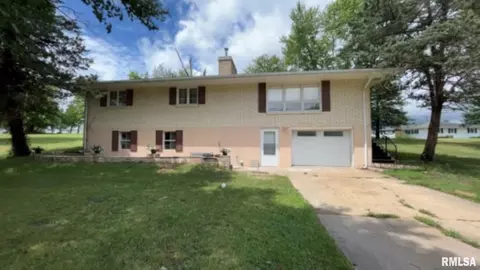 346 N Kentucky St, Camp Point, IL 62320