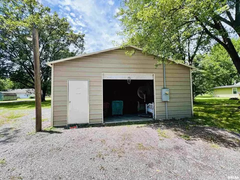 5087 W Murray St, Sesser, IL 62884 photo 6
