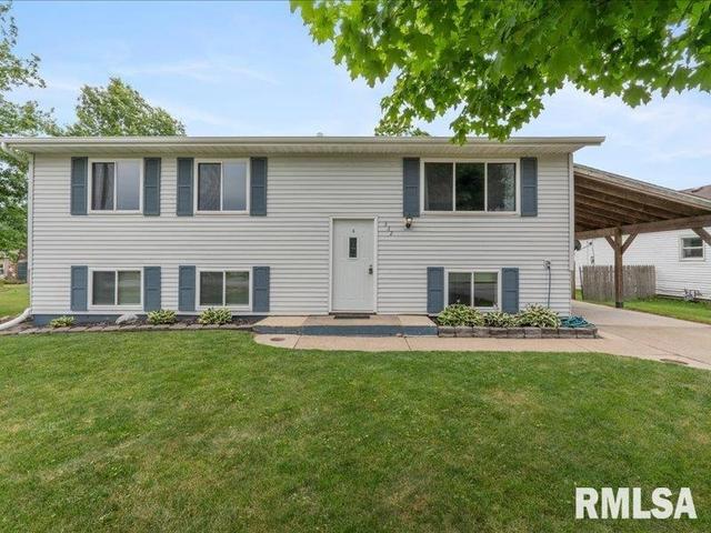 332 6th St, Colona, IL 61241