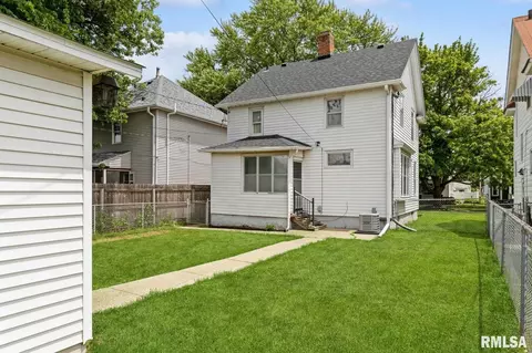 1915 3rd St, Moline, IL 61265 photo 3