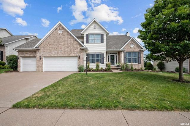 5121 Lockwood Dr, Bettendorf, IA 52722