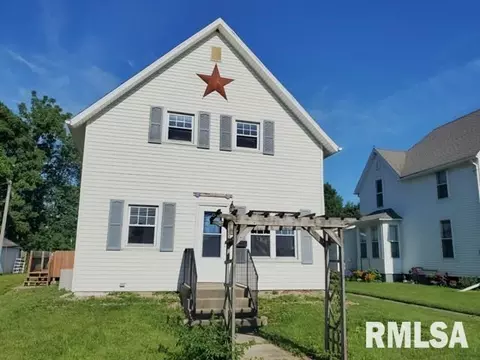 321 6th Ave, Dewitt, IA 52742