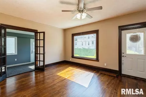 1714 18th St, Moline, IL 61265 photo 4