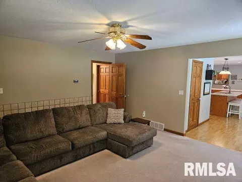 18136 County Highway 57, Hull, IL 62343 photo 32