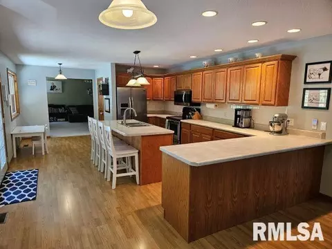 18136 County Highway 57, Hull, IL 62343 photo 5