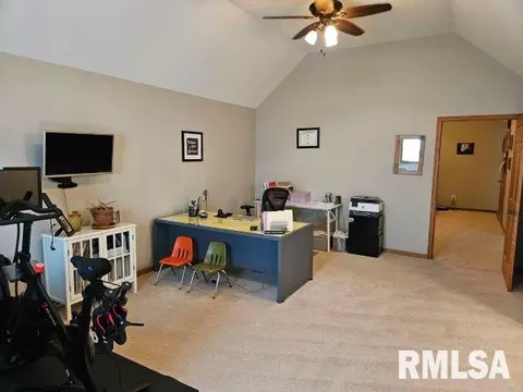 18136 County Highway 57, Hull, IL 62343 photo 17