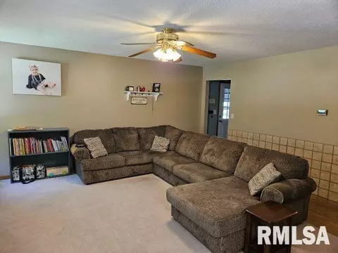 18136 County Highway 57, Hull, IL 62343 photo 31