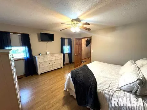 18136 County Highway 57, Hull, IL 62343 photo 8