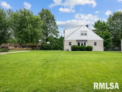 1106 12th Ave, Orion, IL 61273