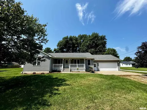 609 NE 3rd Ave, Aledo, IL 61231