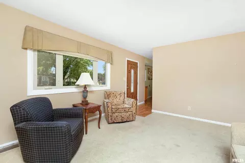4805 45th Ave, Moline, IL 61265 photo 5