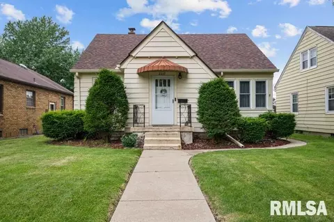2337 28th St, Moline, IL 61265