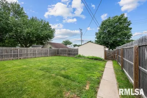 2337 28th St, Moline, IL 61265 photo 16