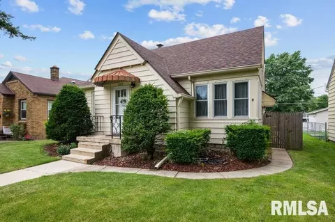 2337 28th St, Moline, IL 61265 photo 2