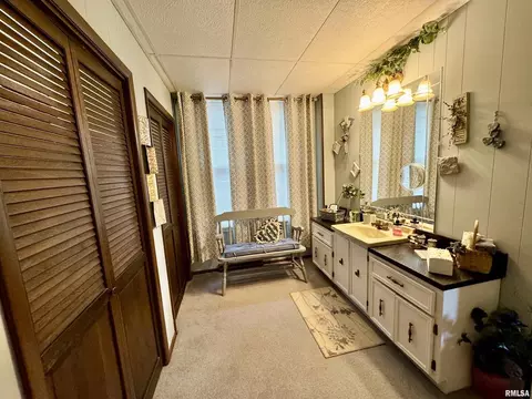 412 NE 3rd Ave, Aledo, IL 61231 photo 23