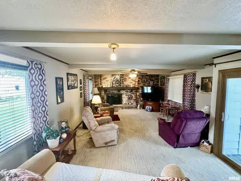 412 NE 3rd Ave, Aledo, IL 61231 photo 14
