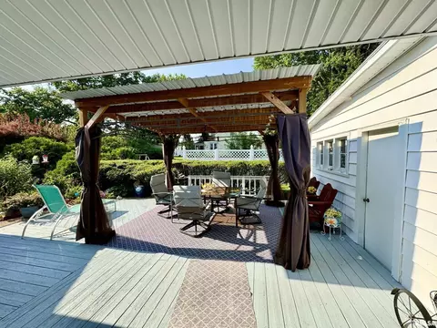 412 NE 3rd Ave, Aledo, IL 61231 photo 4